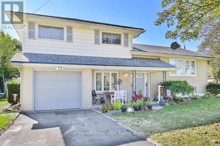 145 LELAND DRIVE, Belleville (Belleville Ward), Ontario, K8P1G9