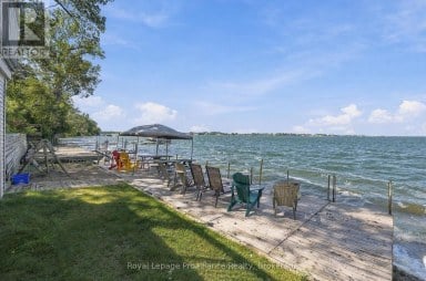 30 MAYNE LANE Prince Edward County (Hallowell Ward) Ontario photo 6