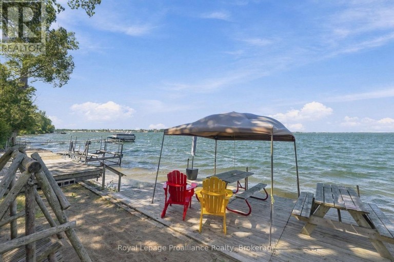 30 MAYNE LANE, Prince Edward County (Hallowell Ward), Ontario, K0K2T0