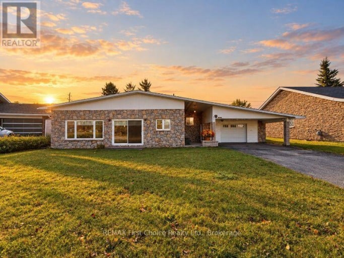 123 ALBANY PLACE, Greenstone, Ontario, P0T2A0
