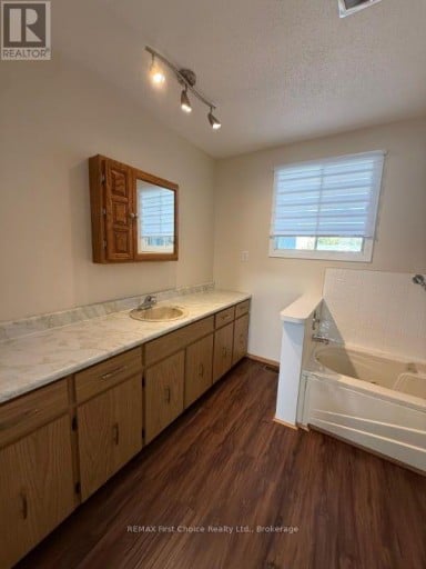 123 ALBANY PLACE, Greenstone, Ontario, P0T2A0