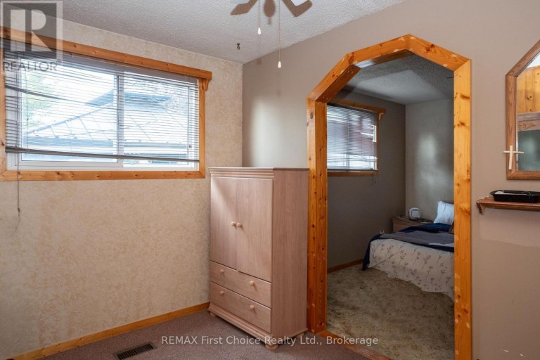 467 JAMES STREET N, Thunder Bay (Northwood Park), Ontario, P7C4T3