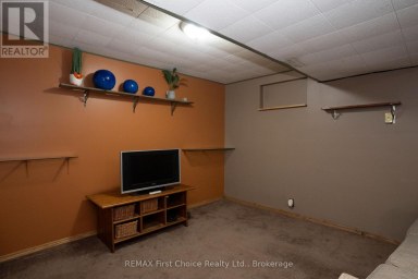 467 JAMES STREET N Thunder Bay (Northwood Park) Ontario photo 16