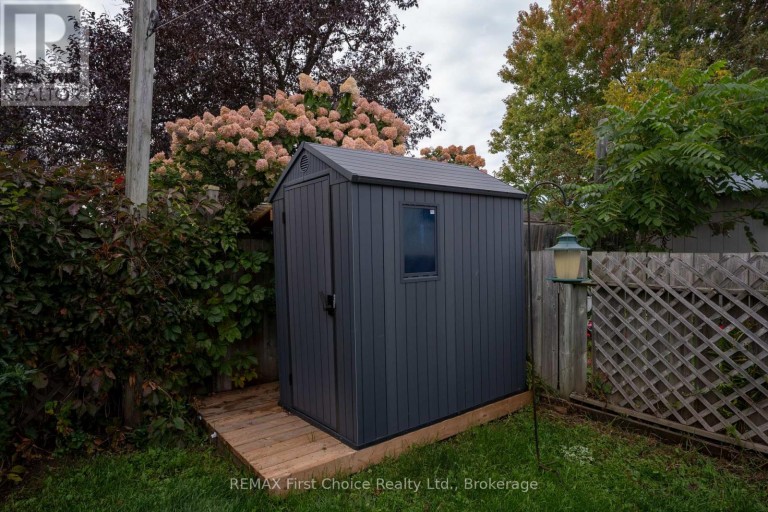 467 JAMES STREET N, Thunder Bay (Northwood Park), Ontario, P7C4T3