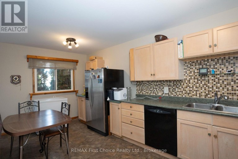 467 JAMES STREET N, Thunder Bay (Northwood Park), Ontario, P7C4T3