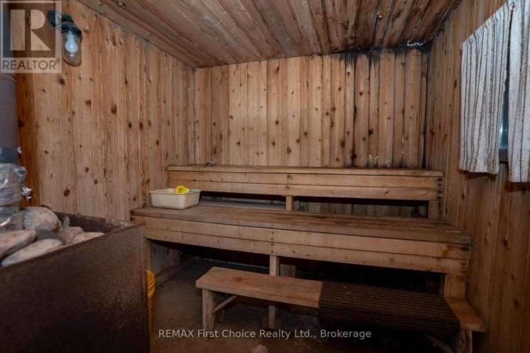 6590 TOWNLINE ROAD, Thunder Bay (McIntyre South), Ontario, P7G1W3