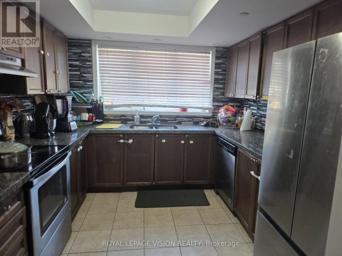358 - 2392 CHEVRON PRINCE PATH, Oshawa (Windfields), Ontario, L1L0L1