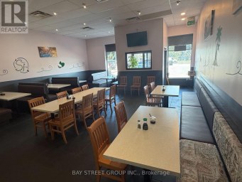 2 - 1065 DAVIS DRIVE Newmarket (Huron Heights-Leslie Valley) Ontario photo 2
