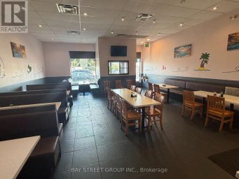 2 - 1065 DAVIS DRIVE Newmarket (Huron Heights-Leslie Valley) Ontario photo 3