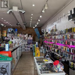257 QUEEN STREET S Mississauga (Streetsville) Ontario photo 2