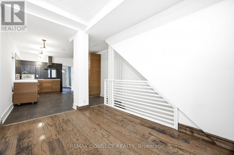 MAIN - 37 NOBLE STREET, Toronto (Roncesvalles), Ontario, M6K2C7
