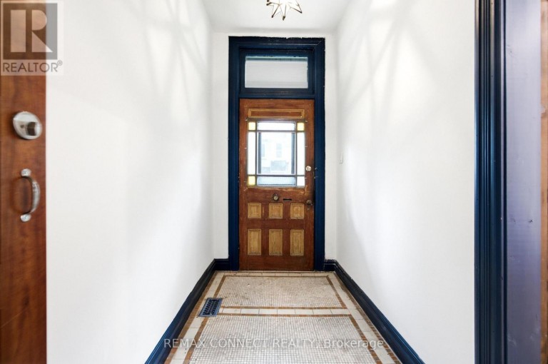 MAIN - 37 NOBLE STREET, Toronto (Roncesvalles), Ontario, M6K2C7