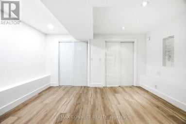 MAIN - 37 NOBLE STREET Toronto (Roncesvalles) Ontario photo 22