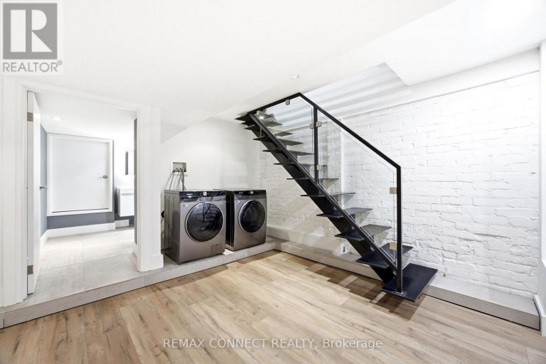 MAIN - 37 NOBLE STREET, Toronto (Roncesvalles), Ontario, M6K2C7