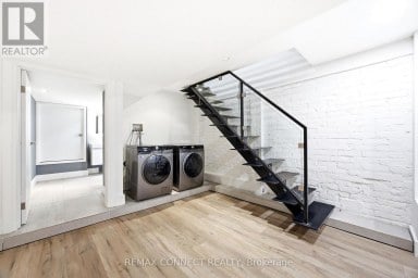 MAIN - 37 NOBLE STREET Toronto (Roncesvalles) Ontario photo 26