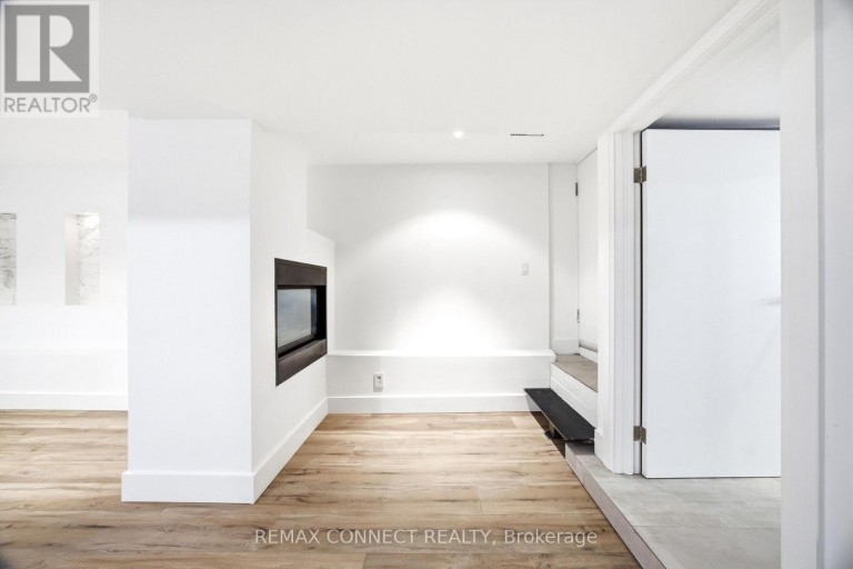 MAIN - 37 NOBLE STREET, Toronto (Roncesvalles), Ontario, M6K2C7