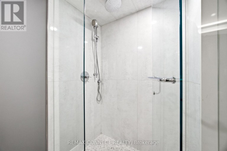 MAIN - 37 NOBLE STREET, Toronto (Roncesvalles), Ontario, M6K2C7