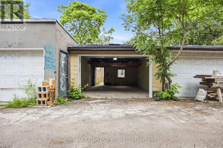MAIN - 37 NOBLE STREET, Toronto (Roncesvalles), Ontario, M6K2C7