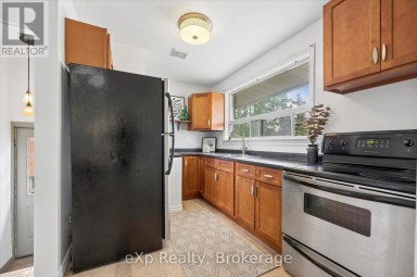 79 DUMBARTON STREET Guelph (Riverside Park) Ontario photo 12