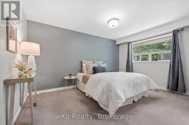 79 DUMBARTON STREET Guelph (Riverside Park) Ontario photo 18