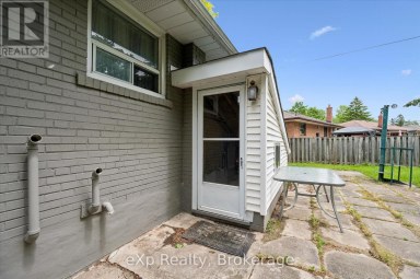 79 DUMBARTON STREET Guelph (Riverside Park) Ontario photo 25