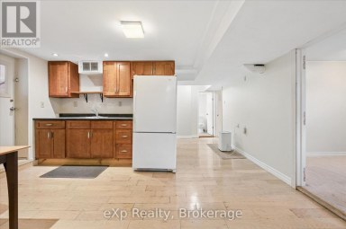79 DUMBARTON STREET Guelph (Riverside Park) Ontario photo 27