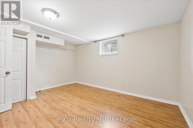 79 DUMBARTON STREET Guelph (Riverside Park) Ontario photo 32