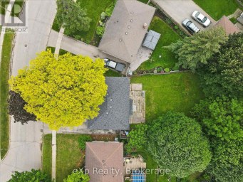 79 DUMBARTON STREET Guelph (Riverside Park) Ontario photo 40