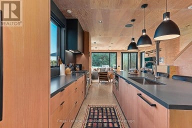537373 12TH LINE Meaford Ontario photo 7