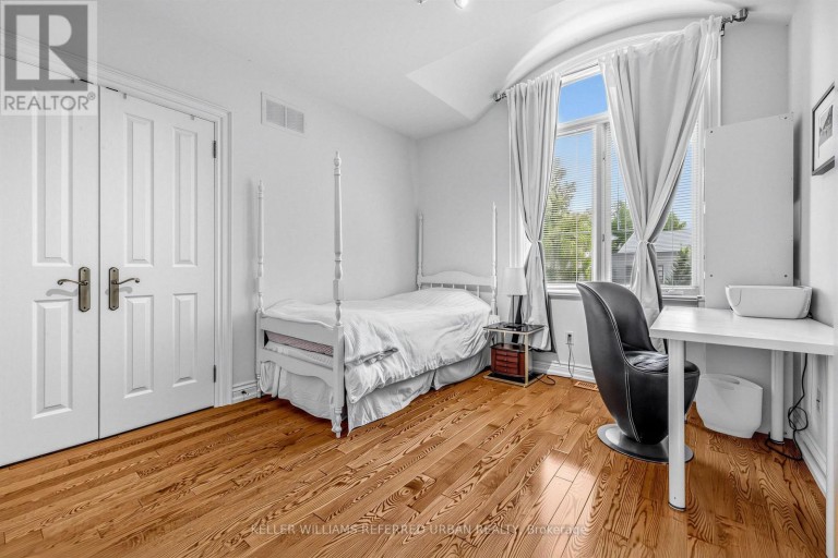 158 OWEN BOULEVARD, Toronto (St. Andrew-Windfields), Ontario, M2P1G7