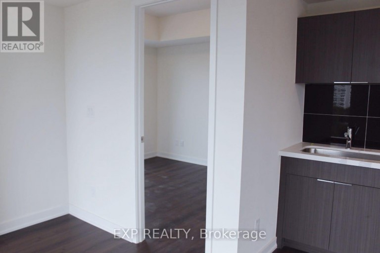 704 - 2825 JANE STREET, Toronto (Glenfield-Jane Heights), Ontario, M3N0A8