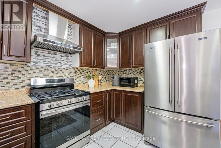 124 WEXFORD ROAD, Brampton (Heart Lake West), Ontario, L6Z2T4