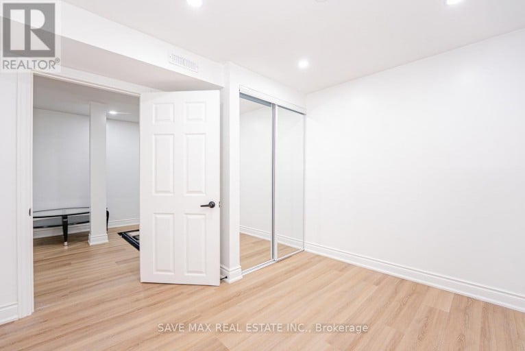 124 WEXFORD ROAD, Brampton (Heart Lake West), Ontario, L6Z2T4