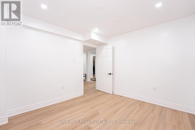 124 WEXFORD ROAD, Brampton (Heart Lake West), Ontario, L6Z2T4