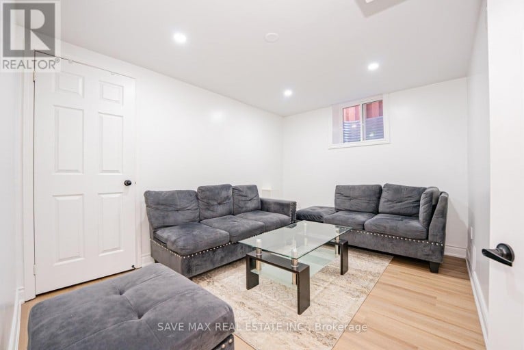 124 WEXFORD ROAD, Brampton (Heart Lake West), Ontario, L6Z2T4