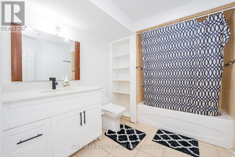 124 WEXFORD ROAD, Brampton (Heart Lake West), Ontario, L6Z2T4