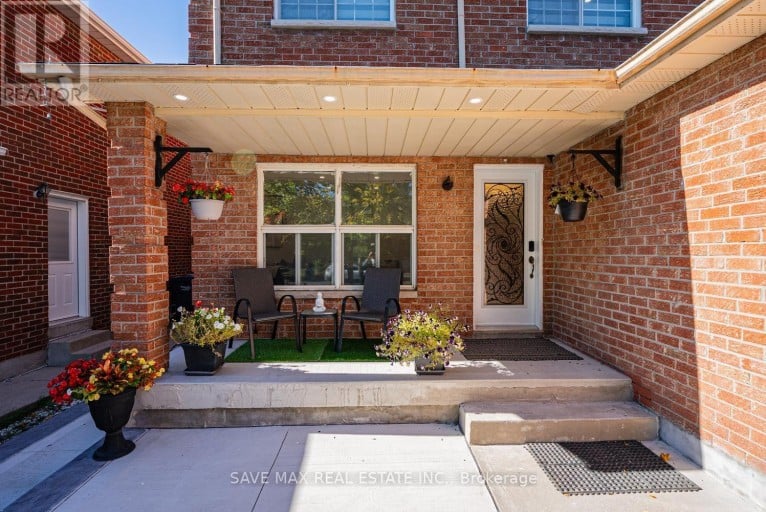 124 WEXFORD ROAD, Brampton (Heart Lake West), Ontario, L6Z2T4