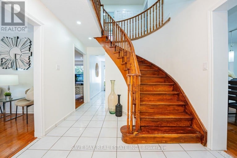 124 WEXFORD ROAD, Brampton (Heart Lake West), Ontario, L6Z2T4