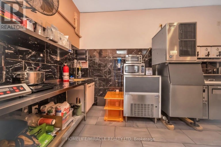 259 LAKESHORE ROAD E, Mississauga (Port Credit), Ontario, L5G1G8