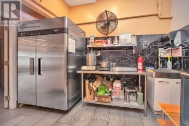 259 LAKESHORE ROAD E Mississauga (Port Credit) Ontario photo 20