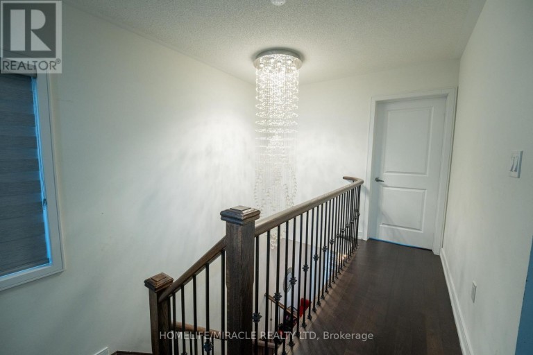 23 HENDRICKS CRESCENT, Brampton (Fletcher's West), Ontario, L6Y4L2