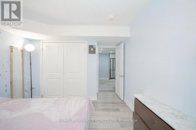 23 HENDRICKS CRESCENT Brampton (Fletcher's West) Ontario photo 34