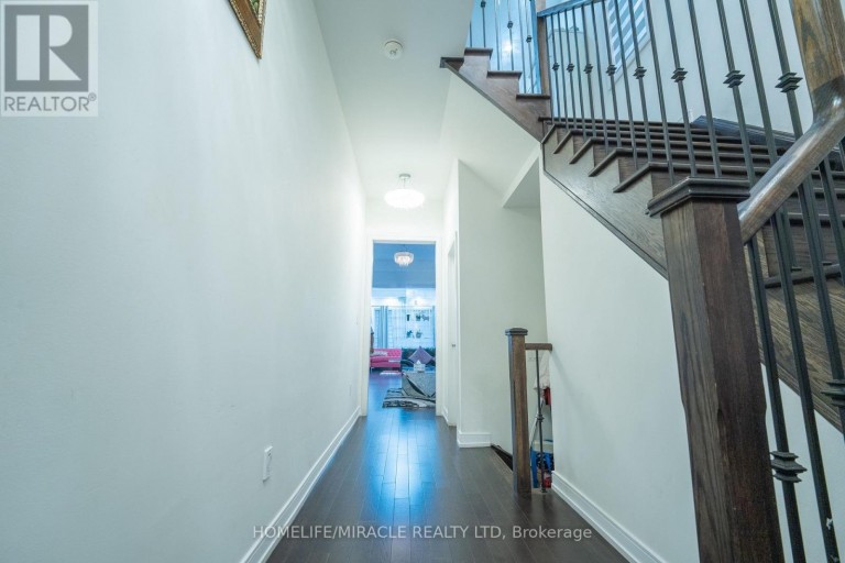 23 HENDRICKS CRESCENT, Brampton (Fletcher's West), Ontario, L6Y4L2