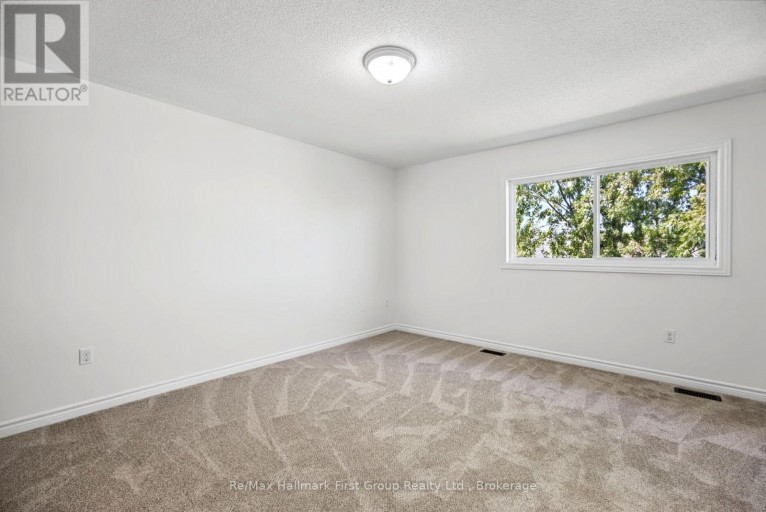36 KATERSON LANE, Clarington (Courtice), Ontario, L1E0E9
