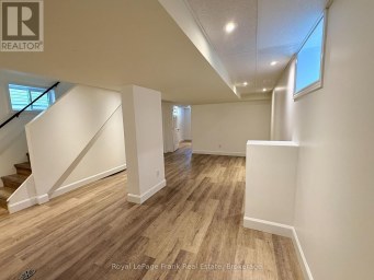 672 ROMAINE STREET Peterborough (Otonabee Ward 1) Ontario photo 21