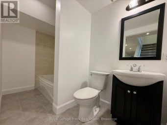 672 ROMAINE STREET Peterborough (Otonabee Ward 1) Ontario photo 24