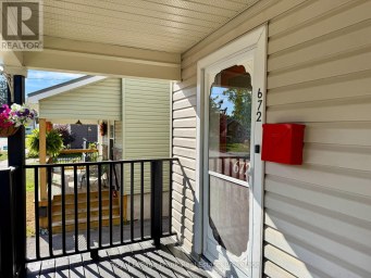 672 ROMAINE STREET Peterborough (Otonabee Ward 1) Ontario photo 5