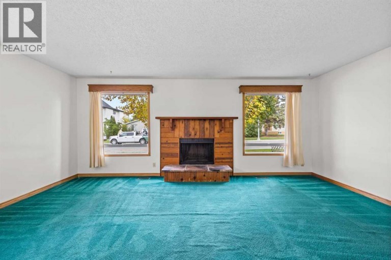 6419B 33 Avenue NW, Calgary, Alberta, T3B1K9