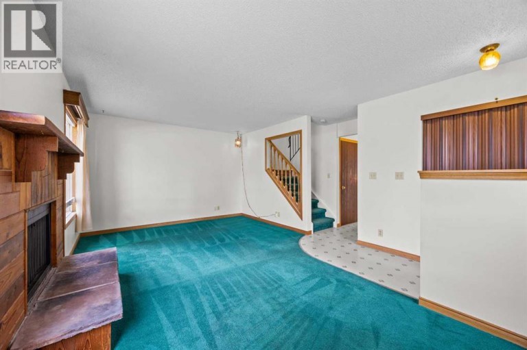 6419B 33 Avenue NW, Calgary, Alberta, T3B1K9