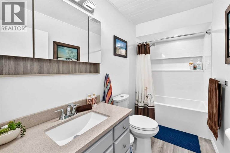 316 Glamorgan Place SW, Calgary, Alberta, T3E6M2